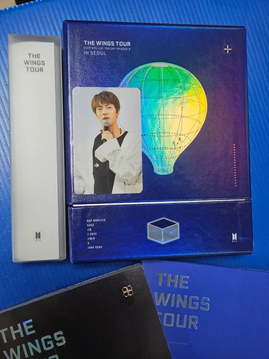 방탄소년단(bts) THE WINGS TOUR DVD 진 포카 포스터 | 브랜드 중고